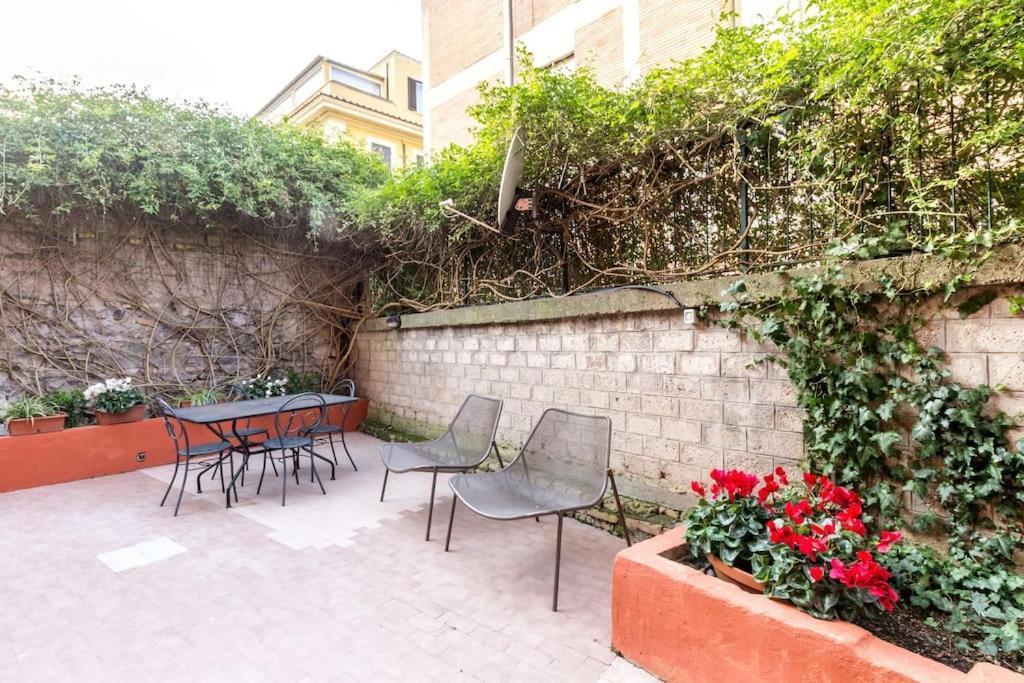 Apartment Il Giardino Di Linda A San Pietro Rom Exterior foto